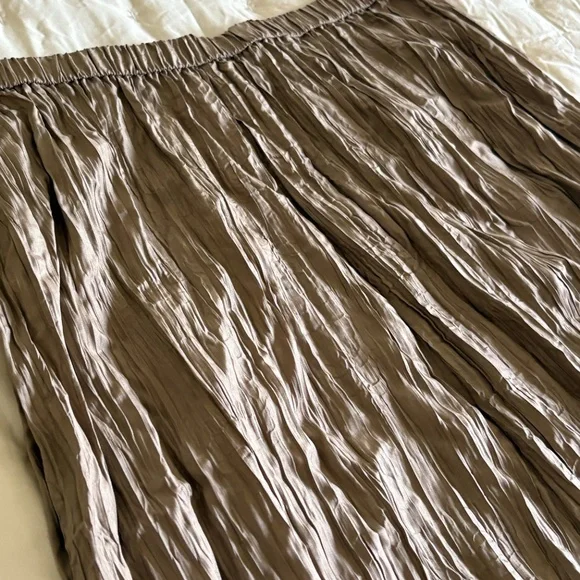 Eileen Fisher Crushed Silk Flared Skirt Cocoa.  New with tags. - Picture 8 of 9